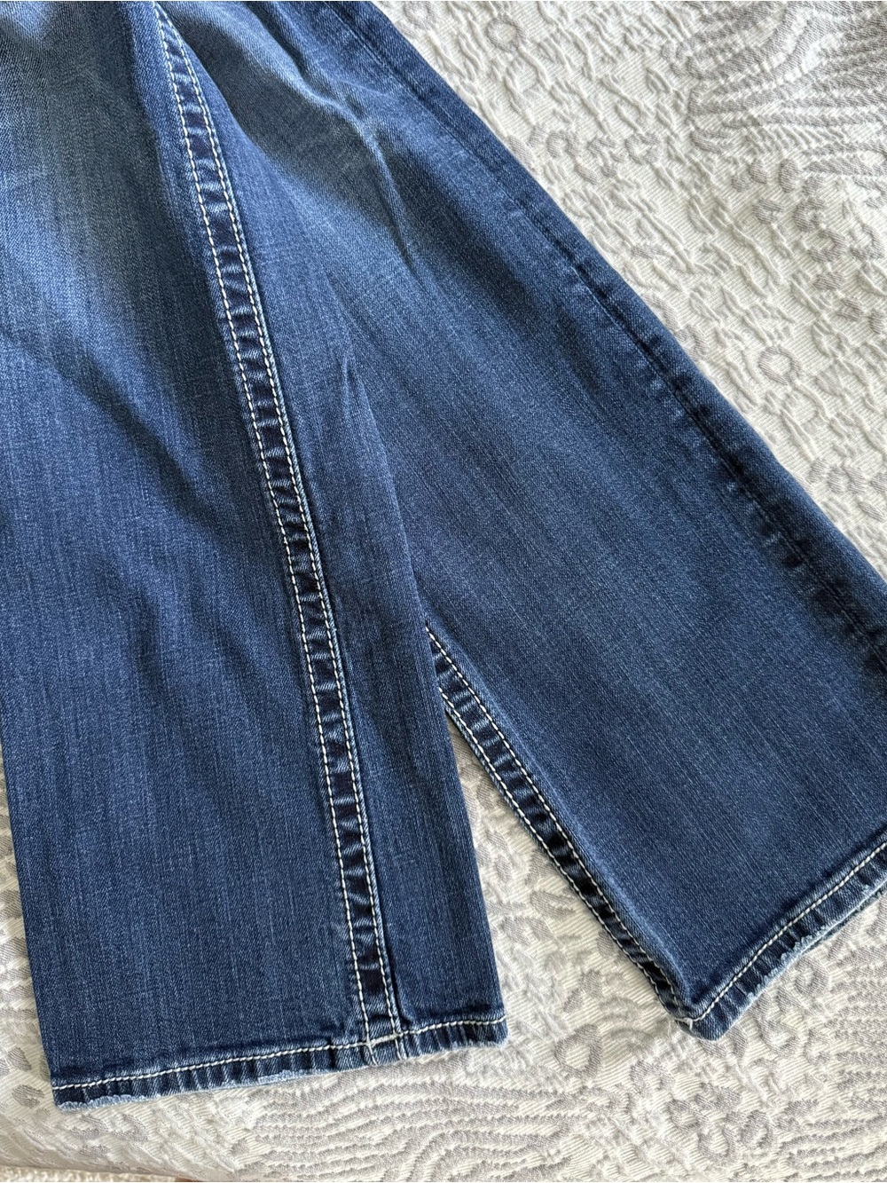 Miss Me Mid-Rise Boot Cut Jeans - Picture 3 of 6